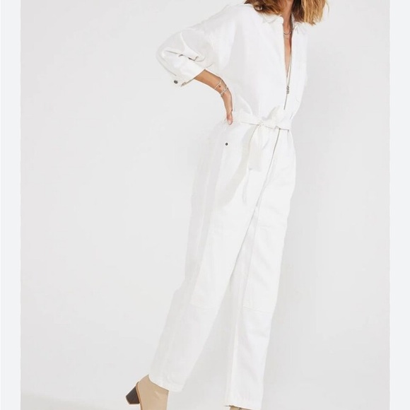 White jumpsuit - Picture 2 of 15